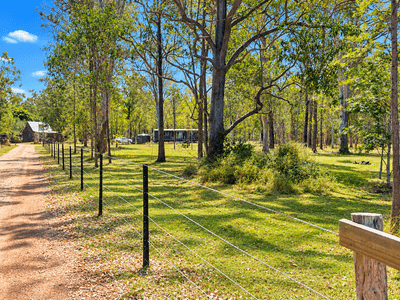 /international/au/398-wills-road-coominya-qld-152581804/