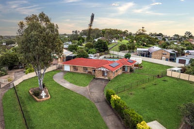 /international/au/5-brauer-court-mount-warren-park-qld-151364972/