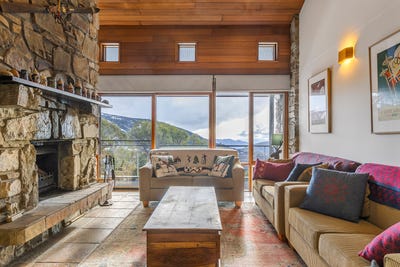 /international/au/5-29-bogong-high-plains-road-falls-creek-vic-151463972/