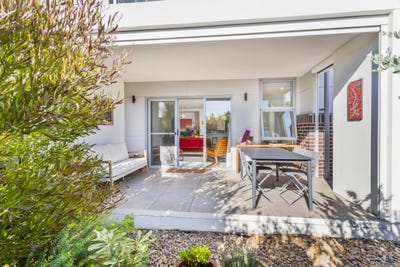 /international/au/g16-2-surfleet-place-kiama-nsw-151332344/