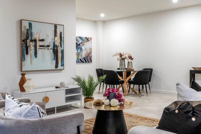/international/au/51-mcdonagh-crescent-whitlam-act-152234240/
