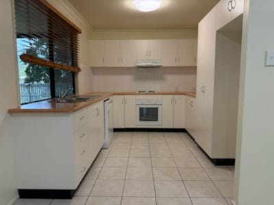 /international/au/26-savannah-drive-moranbah-qld-148609436/?lang=en