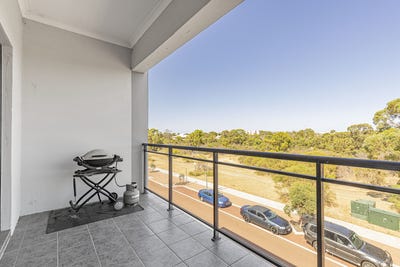 /international/au/15-37-piccadilly-circle-joondalup-wa-151969456/