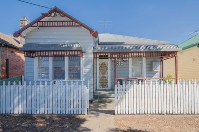 /international/au/48-gordon-avenue-hamilton-nsw-150833716/