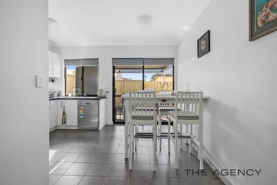 /international/au/3-27-randell-street-mandurah-wa-150893596/