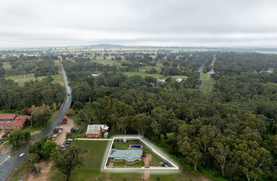 /international/au/4-burkes-street-the-rock-nsw-151242012/
