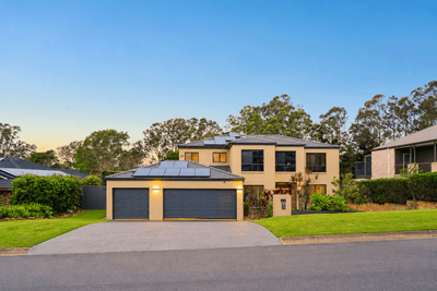 /international/au/18-riviera-court-cornubia-qld-152575184/
