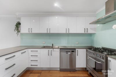 /international/au/2-21-paramount-place-oxenford-qld-151646704/