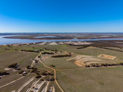 /international/au/510-gray-road-pingrup-wa-700412800/