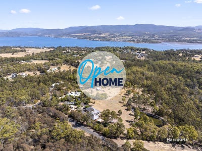 /international/au/1-billanbri-court-blackmans-bay-tas-150813848/