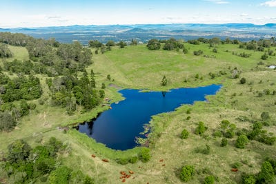/international/au/168-repeater-station-road-kanigan-qld-700359216/
