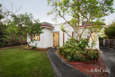 /international/au/8-oakwood-avenue-brighton-vic-152550160/