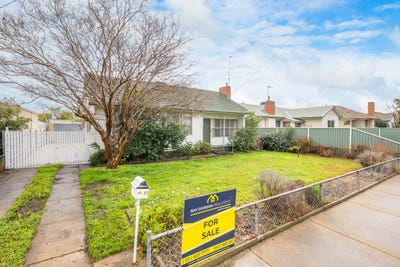 /international/au/17-malcolm-crescent-shepparton-vic-152142136/