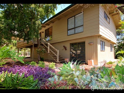 /international/au/9-cooneana-street-bundamba-qld-151631176/