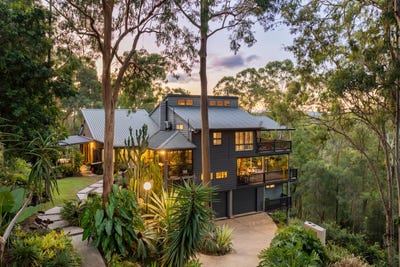 /international/au/351-boscombe-road-brookfield-qld-151023948/