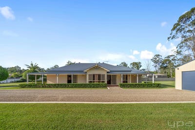 /international/au/17-19-kristy-court-yatala-qld-151159688/