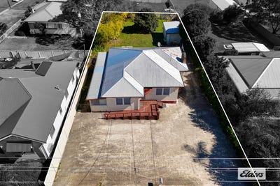 /international/au/74-commerce-street-taree-nsw-150932460/
