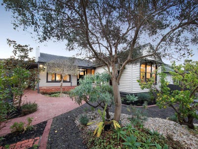 /international/au/19-veronica-street-bentleigh-east-vic-151291532/