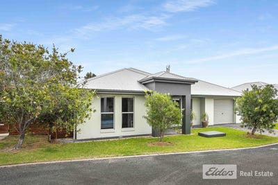 /international/au/6-38-40-lord-syleham-street-robe-sa-151075248/