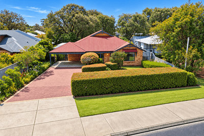 /international/au/313-bussell-highway-west-busselton-wa-152632500/