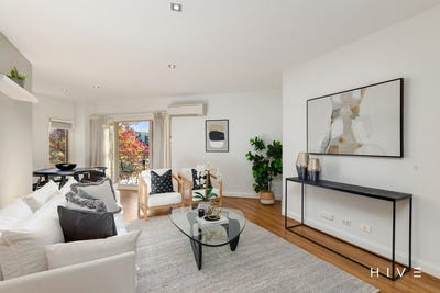 /international/au/8-55-stuart-street-griffith-act-150914036/