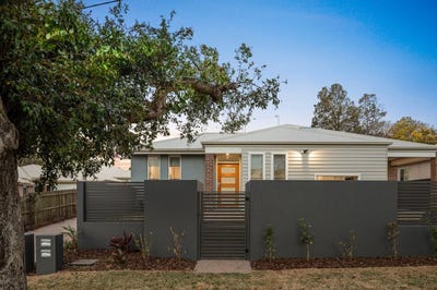 /international/au/1-16-haig-street-south-toowoomba-qld-151049112/