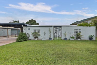 /international/au/10-podosky-street-west-mackay-qld-151396660/