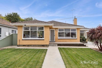 /international/au/1014-norman-street-wendouree-vic-151174576/