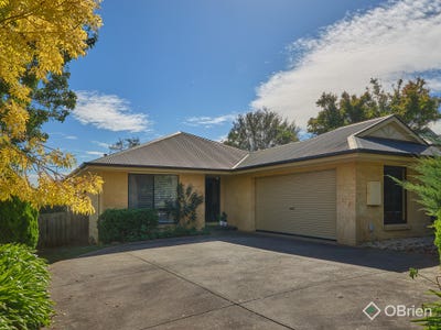 /international/au/13-jasmine-court-warragul-vic-147821000/