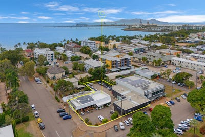 /international/au/71-eyre-street-north-ward-qld-505170728/