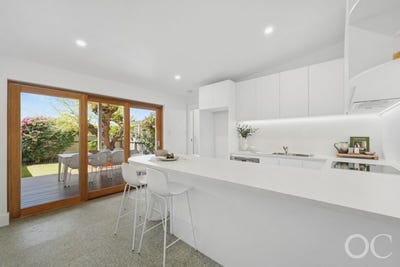 /international/au/8-penny-street-semaphore-sa-151339516/