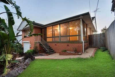 /international/au/67-high-street-bundamba-qld-151125936/