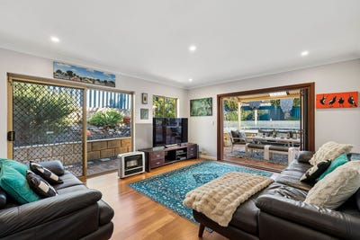 /international/au/54-pacific-way-beldon-wa-151249432/