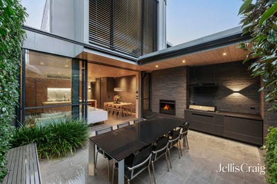 /international/au/58-manningtree-road-hawthorn-vic-151373688/