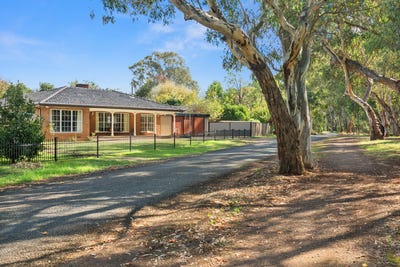 /international/au/3-creek-drive-euroa-vic-151093556/