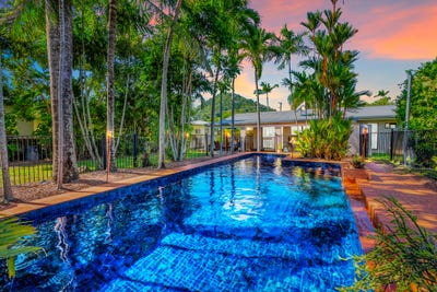 /international/au/14-conch-close-trinity-beach-qld-151097920/
