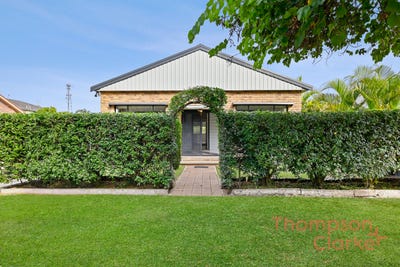 /international/au/33-day-street-east-maitland-nsw-151135920/