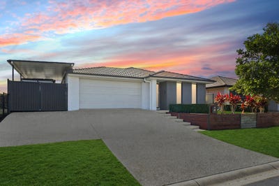 /international/au/47-lungfish-circuit-bongaree-qld-151937408/