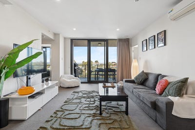 /international/au/92-3-homelea-court-rivervale-wa-152632808/