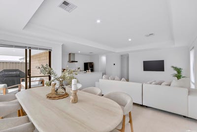 /international/au/6-empire-way-yanchep-wa-151226556/