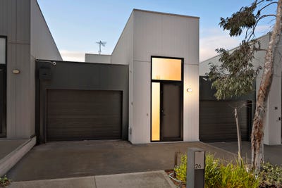 /international/au/26-lorikeet-court-sunshine-north-vic-152489348/