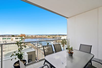 /international/au/402-2-6-pilla-avenue-new-port-sa-148665848/?lang=en