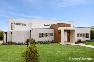 /international/au/2-pindara-place-gisborne-vic-148252484/