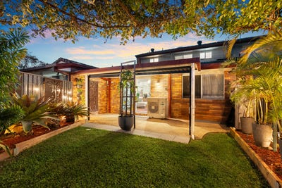 /international/au/unit-4-119-kakadu-circuit-zillmere-qld-152098400/