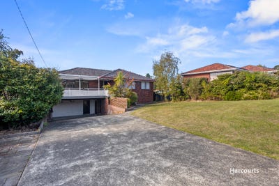 /international/au/7-kunama-drive-kingston-beach-tas-150981364/