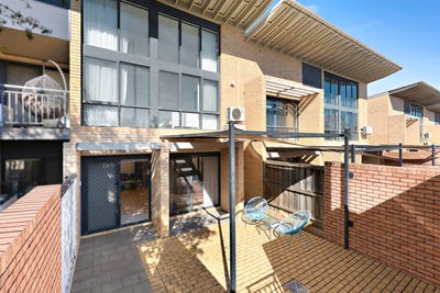 /international/au/9-2-charles-street-carlingford-nsw-148717284/