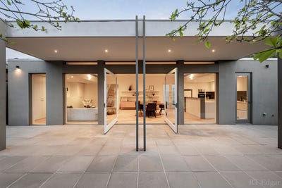 /international/au/th-2-2-tashinny-road-toorak-vic-152519576/