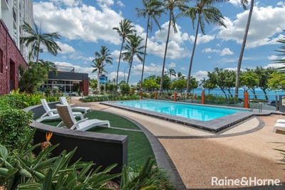 /international/au/211-75-the-strand-north-ward-qld-151108612/