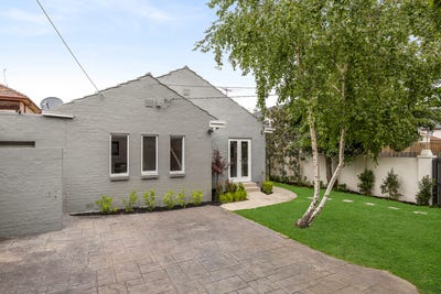 /international/au/21-sunlight-crescent-brighton-east-vic-152630096/