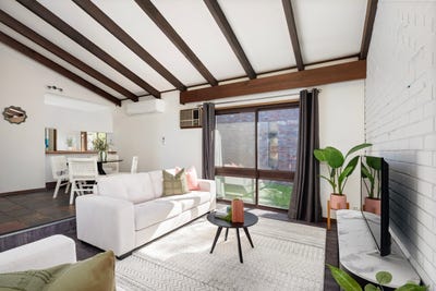 /international/au/2-643-keene-street-east-albury-nsw-152427096/